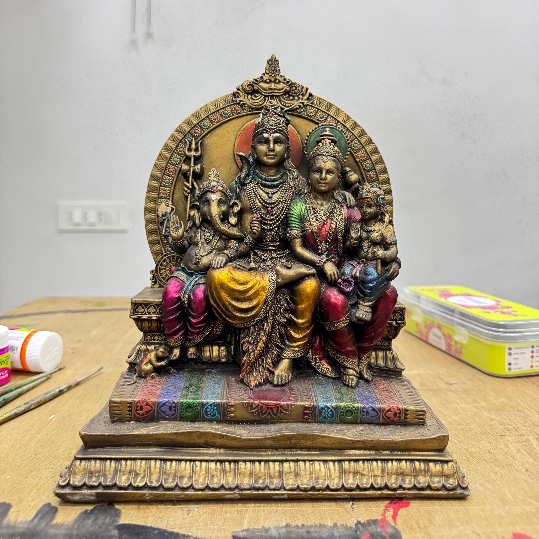 【 太陽神Dewa Iswara 】　曼荼羅　バリ仏画　額装　77×54ｃｍ 太陽神Dewa Iswara 】 曼荼羅 バリ仏画 額装 77×54cm 【公式通販】