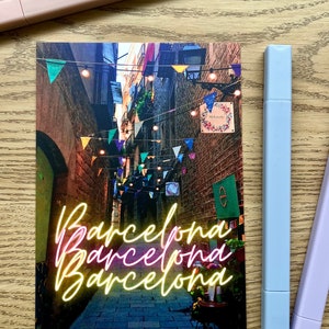 Barcelona, Spanje, Catalonië, ansichtkaartkunst, kleine lettertjes, kunst aan de muur, decor verzamelfoto