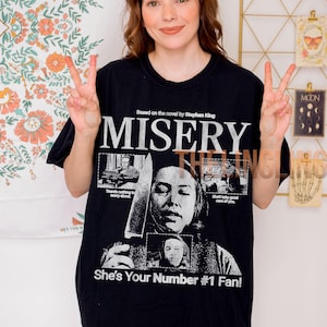 Skräckfilm Misery 1990 Unisex Softstyle T-shirt, Kriminalroman T-shirt, Stephen King Fan Present, Retro Film T-shirt FD