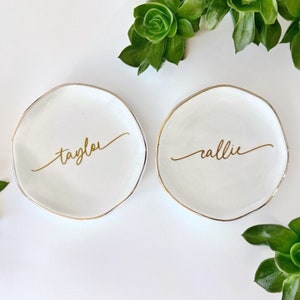 Plato para joyas personalizado con ribete dorado: un regalo ideal para cualquier ocasión, regalos para damas de honor, plato para anillos de compromiso, joyas personalizadas.