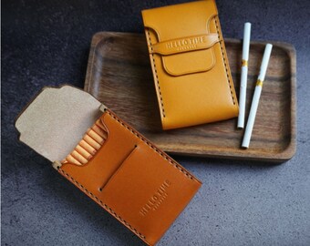 Lot de 20 boîtes à cigarettes en cuir marron gravées faites main, boîte à tabac personnalisée en cuir de vache, cadeau de Noël, cadeau unique pour père lui/elle