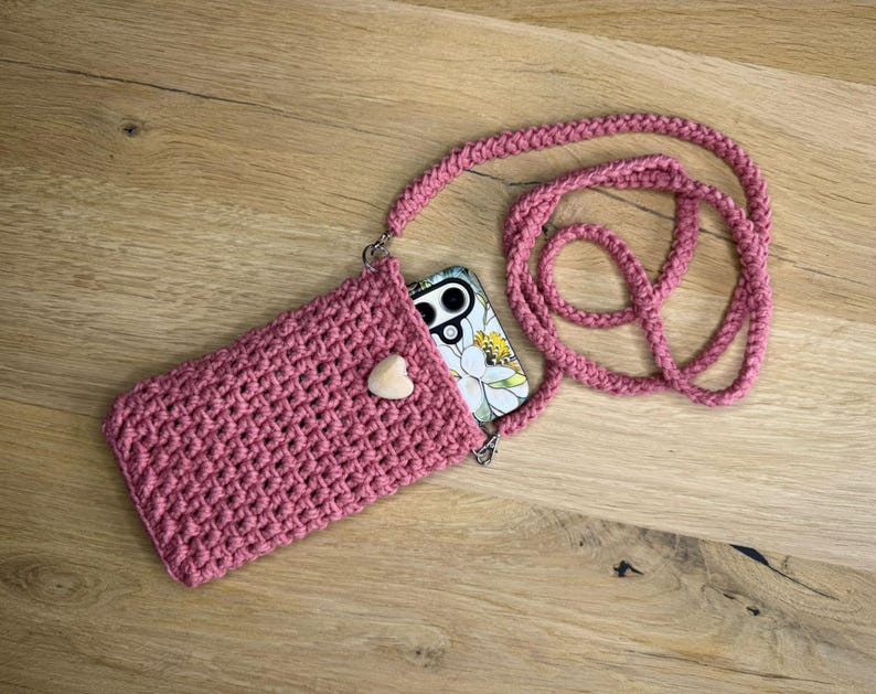 crochet phone bag