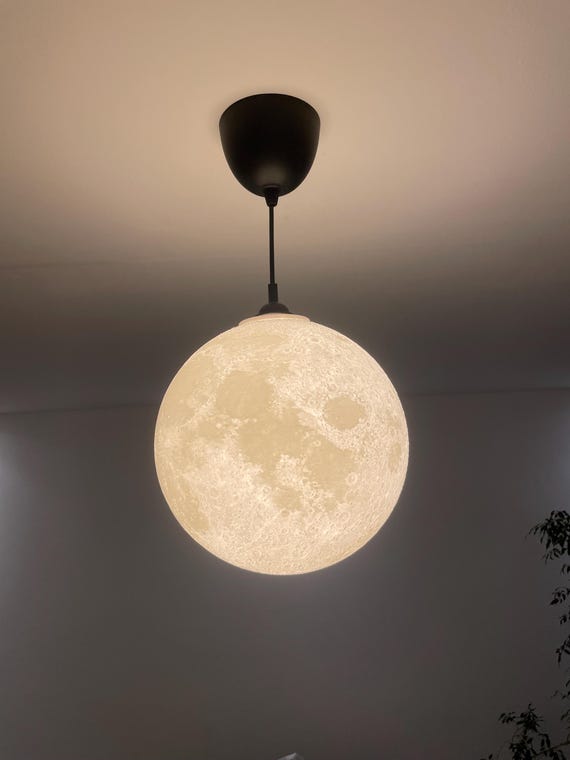 Mondlampe Ø 205/300/400 – 3D gedruckte Hängelampe aus PLA – optional E27 Fassung und LED – Beleuchtung für Wohn und Kinderzimmer