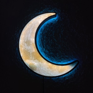 Vägglampa "Crescent Moon" – 3D-printad med litofan – med eller utan bakgrundsbelysning – USB – 23 cm