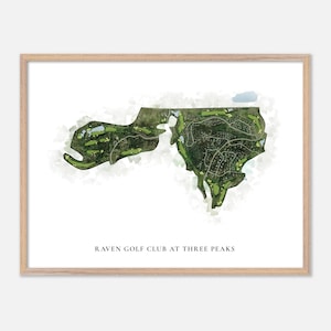 Pode incluir: Uma ilustração em aquarela do campo de golfe Raven Golf Club at Three Peaks. O campo verde é delineado em branco e sobre um fundo branco.