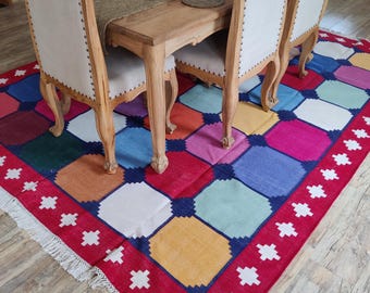Handgewebter Kelim Teppich im Boho-Stil