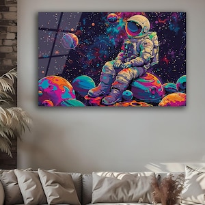 Astronauta y planetas / Arte de pared de vidrio templado con un universo cósmico colorido, decoración moderna para el hogar