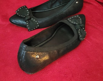 VERA WANG FLATS Size 7