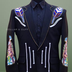 Men Black 2Pc Customized Floral Eagle Embroidered With Golden Rhinestone Country Western Nudie Suit Cowboy S Pocket Wedding Day Party outfit