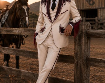 Männer 2 Stück Beige Burgund Fransen Strass Pfeil Nudie Western Cowboy Hochzeit Bräutigam Kleidung Bühne Künstler Land Retro Boho Benutzerdefinierte Anzüge