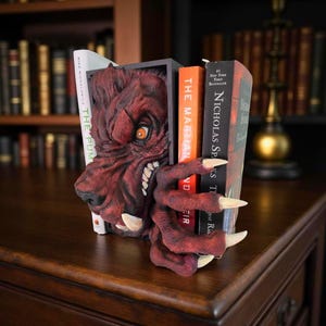 Hand Painted Werewolf Book Nook 3D Printed Fantasy Book Shelf Decor Book End 4x8 Horror