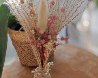 Floral arrangement mini bouquet of dried flowers