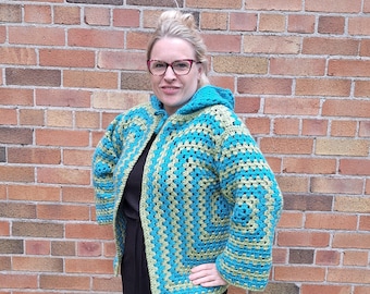 Easy granny square cardigan to crochet with detailed video tutorial in sizes extra-small to 5XL for beginner crocheter