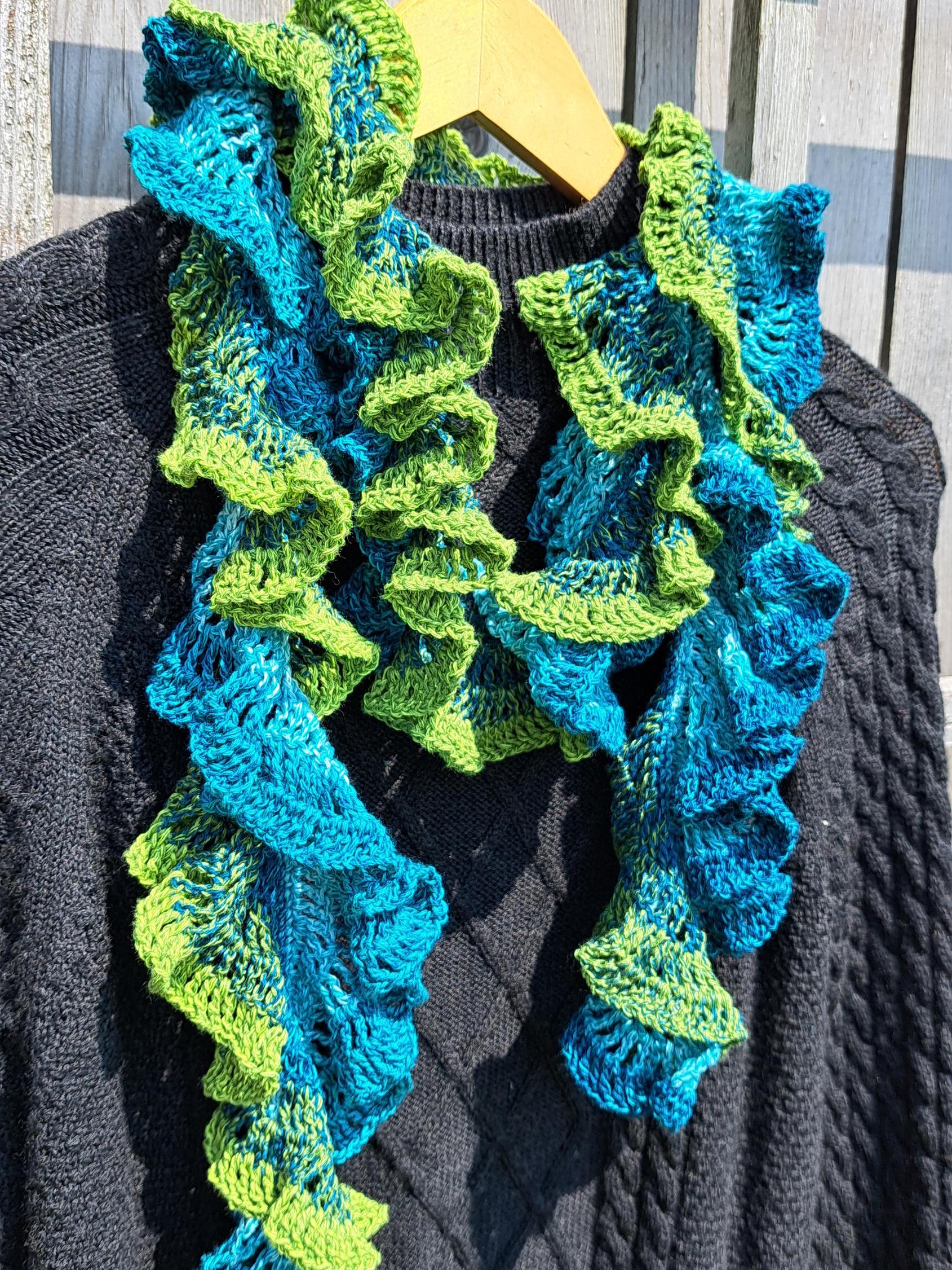 Ruffle Scarf Pattern to Crochet Women Handmade Scarf Pattern Elegant ...