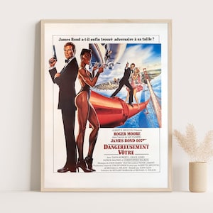 James Bond A View to a Kill French Movie Poster, 1985, James Bond 007, Roger Moore, Grace Jones, Dan Goozee Art
