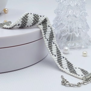 Stylish bracelet in gray for her ~ 10 rows ~ seed bead bracelet ~ for women, girls ~ (handmade)