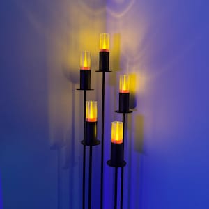 Steel Candelabra with 5 LED Candles, Modern Fire Ring Design Bild 5