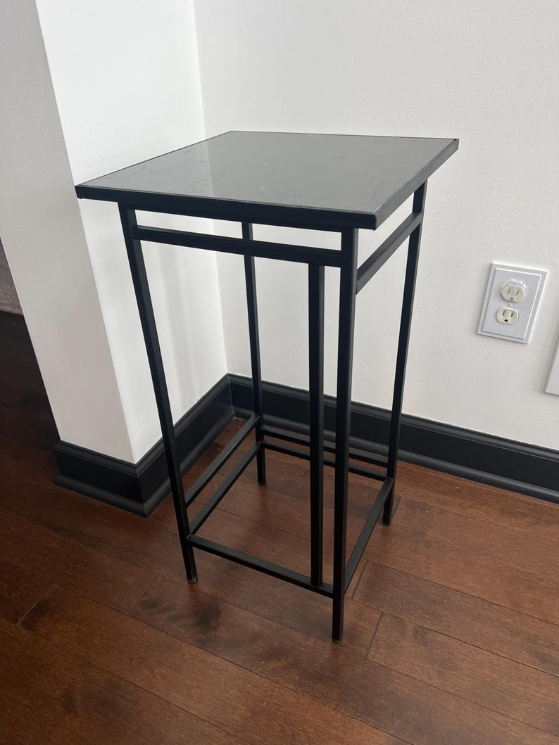 The Intrepid 25 inch Steel Accent Table with Metal Top Bild 5
