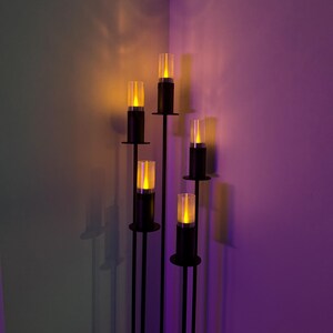 Steel Candelabra with 5 LED Candles, Modern Fire Ring Design Bild 2