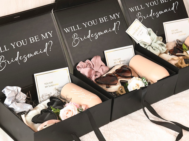 Personalized Bridesmaid Proposal Box,Bridesmaid Empty Box, Custom Bridesmaid Gift Box,Proposal Bridal Party Box,Boho wedding gift box. image 3