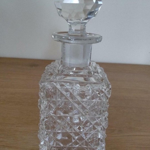 Grande bouteille de parfum/parfum en verre taillé épais vintage avec bouchon