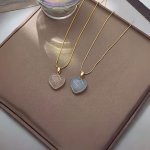 Diamond Castle Pendant Necklace, Dainty Vintage Heart Shaped Opal Necklace,Best friend Heart Necklace zdjęcie 3