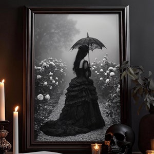 Schwarz/Weiß im Rosengarten Kunstdruck: Victoria Goth Poster Gemälde, Dunkle Künste, Dark Academia Wandbild, Gothic, Mystic Zimmer Dekor