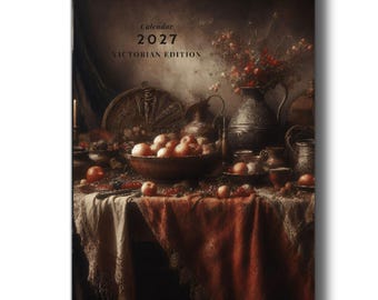 以下が含まれることがあります： 2027年Victorian Edition壁掛けカレンダー。リンゴのボウル、金属製のピッチャー、花のアレンジメントがドレープのかかったテーブルに置かれた、暗く雰囲気のある静物画が描かれています。深い茶色、赤、落ち着いた色調で構成されています。