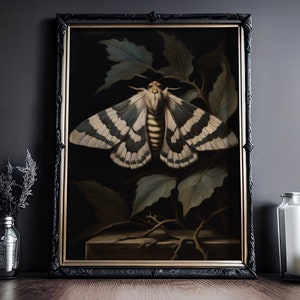 Motte Nachtfalter im Düsteren Vintage Stil: Vintage Poster, Goth Gemälde, Viktorianisches Wandbild, Qualitatives Papier mit kräftigen Farben