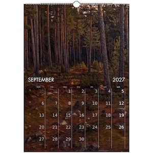 Calendario da parete "Foresta Tranquilla" 2027 con paesaggio sereno in stile olio per un arredamento vintage dark cottagecore, calendario con arte naturalistica malinconica immagine 11
