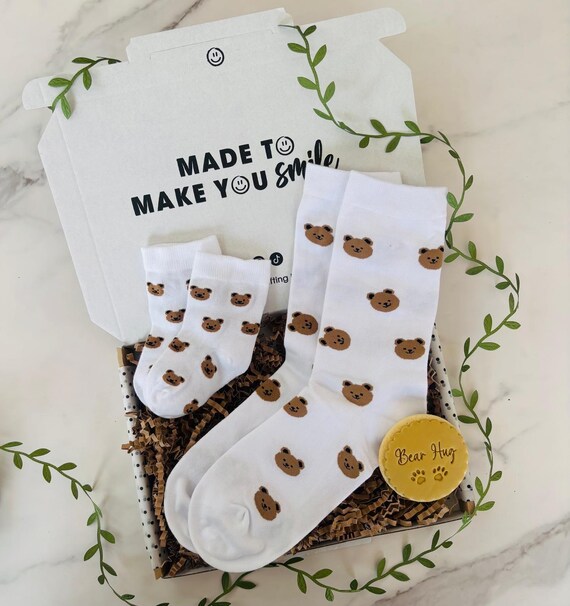 Mummy and Me Bear Socks. Baby Shower Gift. Mummy and Me Gift. Mummy and Me Socks. Baby Bear. Matching Mummy. New Mum Gift. Family Socks