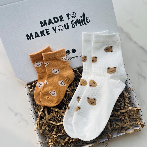 Mummy and Me Bear Socks. Baby Shower Gift. Mummy and Me Gift. Mummy and Me Socks. Baby Bear. Matching Mummy. New Mum Gift. Push present