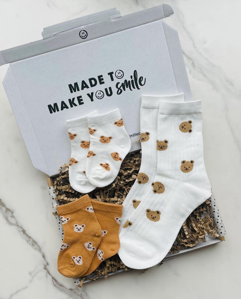 Mummy and Me Gift. Mummy and Me Cosy Socks. Baby shower gift for mum to be/new mum pregnancy/Maternity gift for her. New baby. Push present. Twin Socks