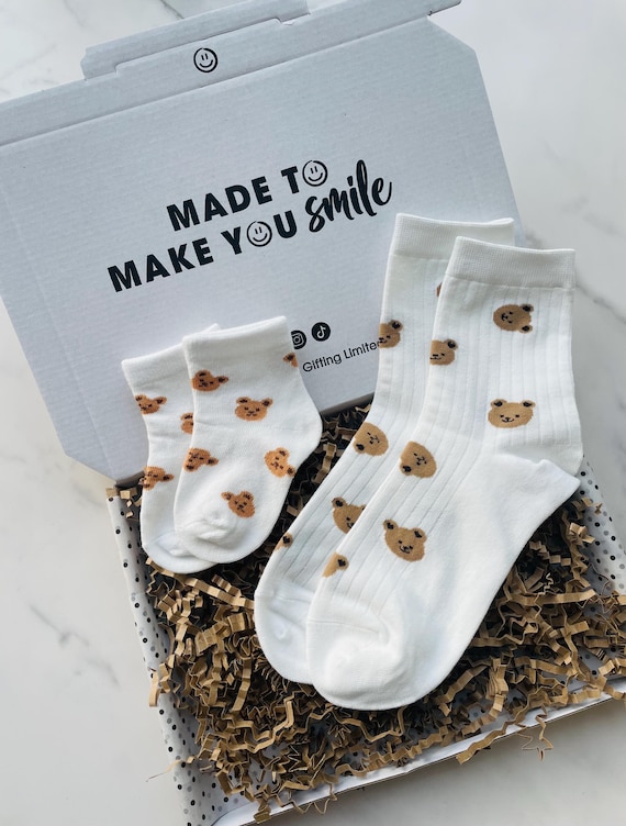 Mummy and Me Gift. Mummy and Me Cosy Socks. Baby shower gift for mum to be/new mum pregnancy/Maternity gift for her. New baby. Push present.