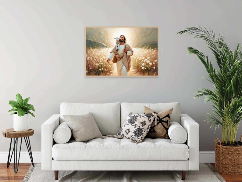 K&ouml;nnte beinhalten: Ein Gem&auml;lde eines Mannes, der durch ein Feld mit wei&szlig;en Blumen geht und ein Lamm auf seiner Schulter tr&auml;gt. Der Mann tr&auml;gt eine lange Robe und hat einen Heiligenschein &uuml;ber seinem Kopf. Das Gem&auml;lde ist in einem hellen Holzrahmen gerahmt.