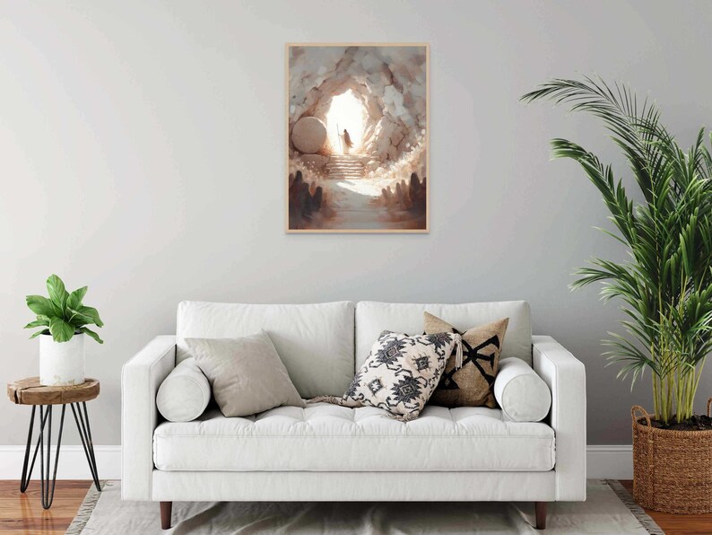 Puede incluir: Una pintura de una mujer saliendo de una cueva con una gran piedra rodada. La cueva est&aacute; iluminada por una luz brillante que proviene de la abertura. La mujer lleva una t&uacute;nica blanca y da la espalda al espectador.