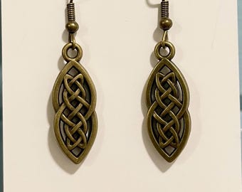 Große keltische Knoten Ohrringe