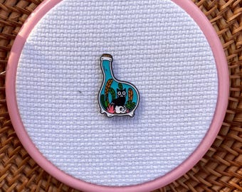 Cat in a jar needle minder