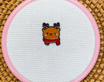 Sujetador de agujas con diseño de reno para bordado/punto de cruz