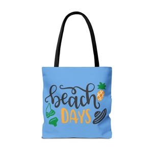 Bolso de playa con diseño de piña, bikini y sombrero para el sol. imagen 11