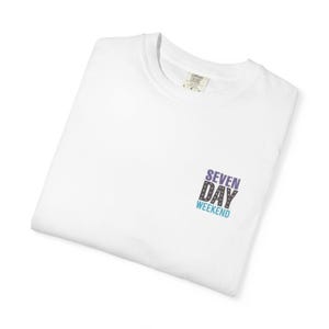Happily Retired graphic T-shirt | Seven Day Weekend pocket design image 3
