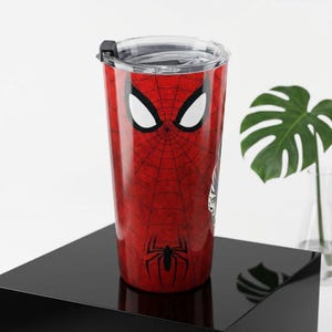 Tumbler met spinnenhoodie-illustratie | Gepersonaliseerde roestvrijstalen reisbeker van 590 ml afbeelding 3