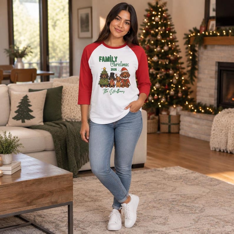 Gepersonaliseerd kerstshirt voor het hele gezin | Raglanshirt op maat met familienaam afbeelding 8