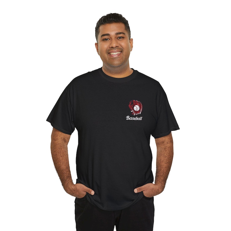 Basebollslagman grafisk t-shirt | Basebollspelare illustration, sporttröja bild 9