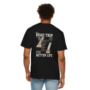 Road Trip Grafisk T-shirt | Vintage Kamerakollage, Tryck Baktill bild 7