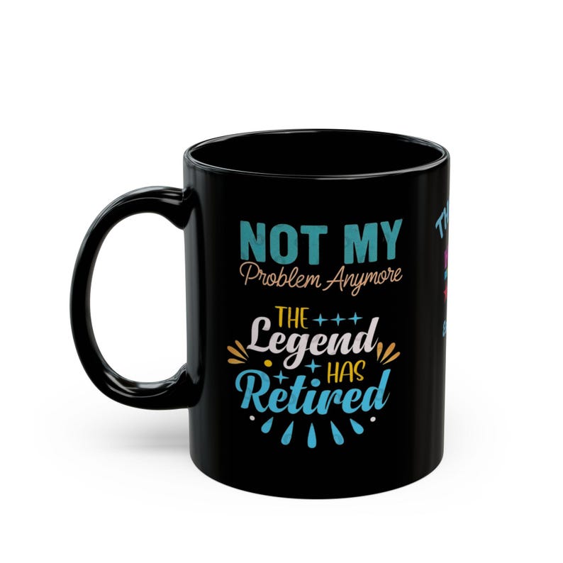 Personlig svart kaffemugg för pensionering | Legenden har gått i pension-mugg, present till honom bild 7