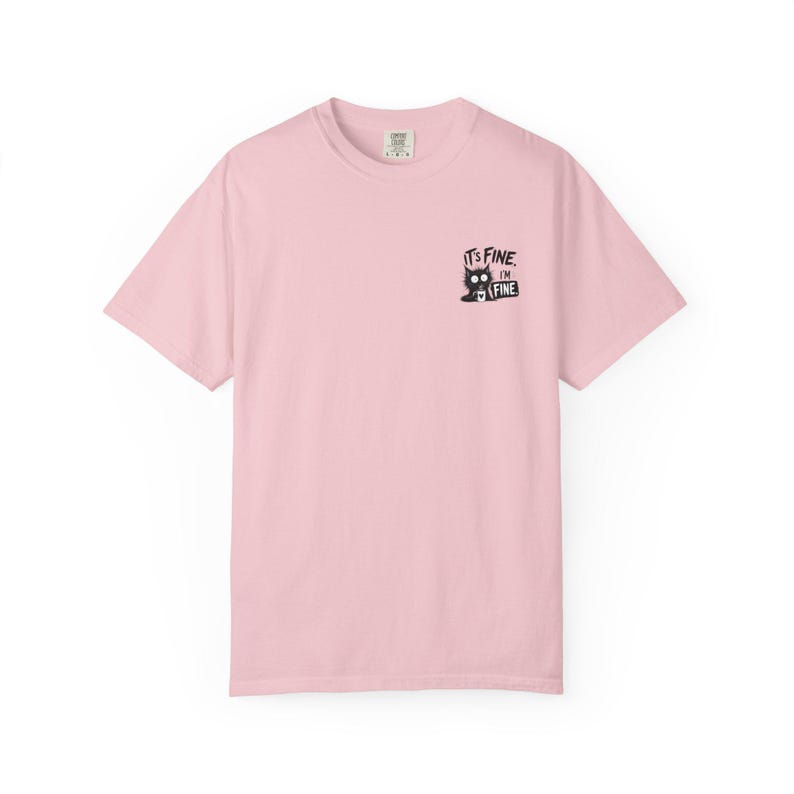 T-shirt illustration humoristique « Infirmière » | Cadeau d'Halloween, chat et zombie, design « Tout va bien » image 17