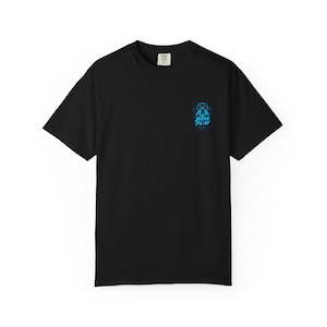 Gamer Hoodie Grafisk T-shirt | Neonblå Arcade-logotyp, Spela Kämpa Vinn bild 4