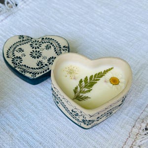 Corazoncito Candle - Handcrafted Heart-Shaped Candle