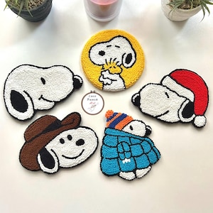 Handmade Snoopy Theme Punch Needle Coaster, Peanuts Snoopy Woodstock Mug Rug, Cartoon Style Decor,Cozy Coffee Table Accent, Hand Tufted Gift
